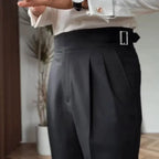 Vienna Tailored Buckle Trousers - Pantalon met Plooi en Verstelbare Gesp | Mokum Alef