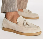 Elegante suède loafers voor heren met comfortabele pasvorm en tijdloos design van Mokum Alef